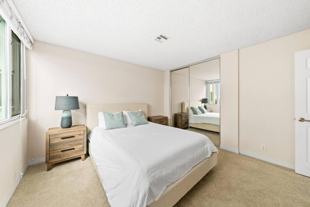 Smoky Quartz -marina View Spacious 3br Near Yacht Club Los Ángeles